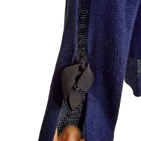 Acrobat Black Bows Tie Split Sleeve Blue Wool/Cashmere Blend Sweater Size small - Picture 5 of 7